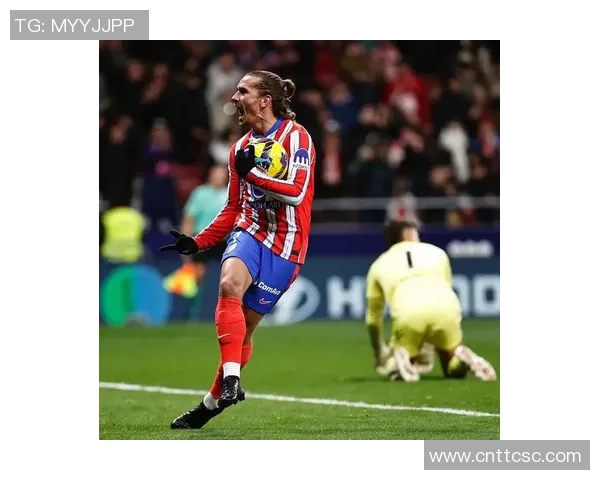 格列兹曼领衔足球卡片收藏热潮 成为全球球迷追捧的限量版宝藏